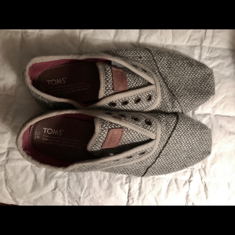 Tom’s Women’s Size 8 shoes